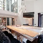 Demi-chalet Cosy à Avec Jardin, Parking Et Wi-fi - Fr-1-343-227 Appartement *