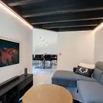 Demi-chalet Cosy à Avec Jardin, Parking Et Wi-fi - Fr-1-343-227 Chamonix