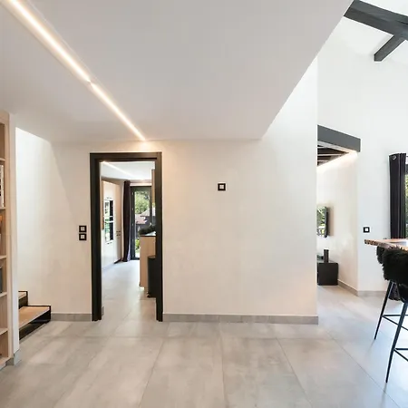 Demi-chalet Familial A - 8 Pers, Parking, Wifi - Fr-1-343-227